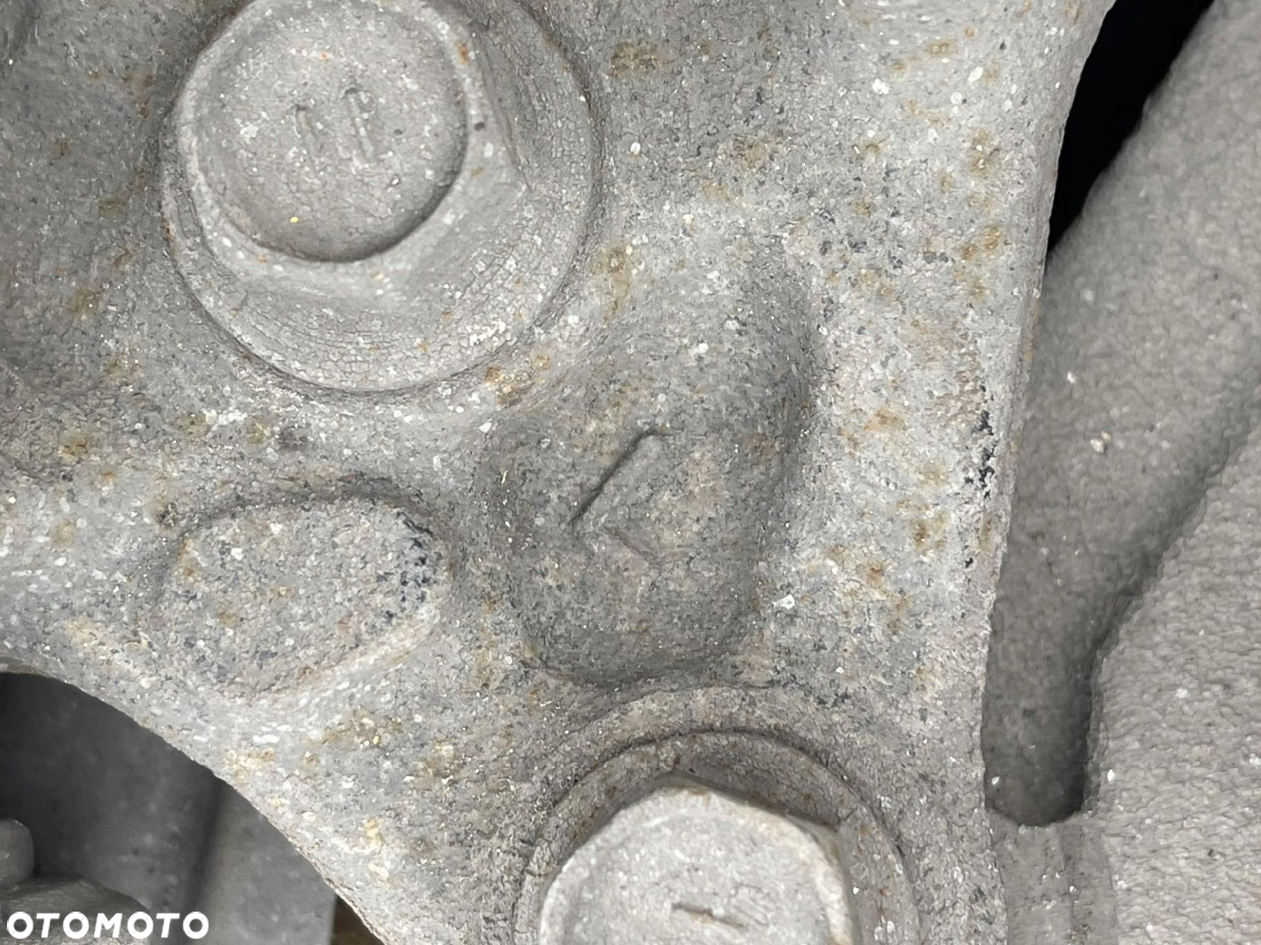 P4 TOYOTA RAV4 V 5 20 - 2.5 ZWROTNICA AMORTYZATOR LEWA PRZÓD 48520-42730 - 10