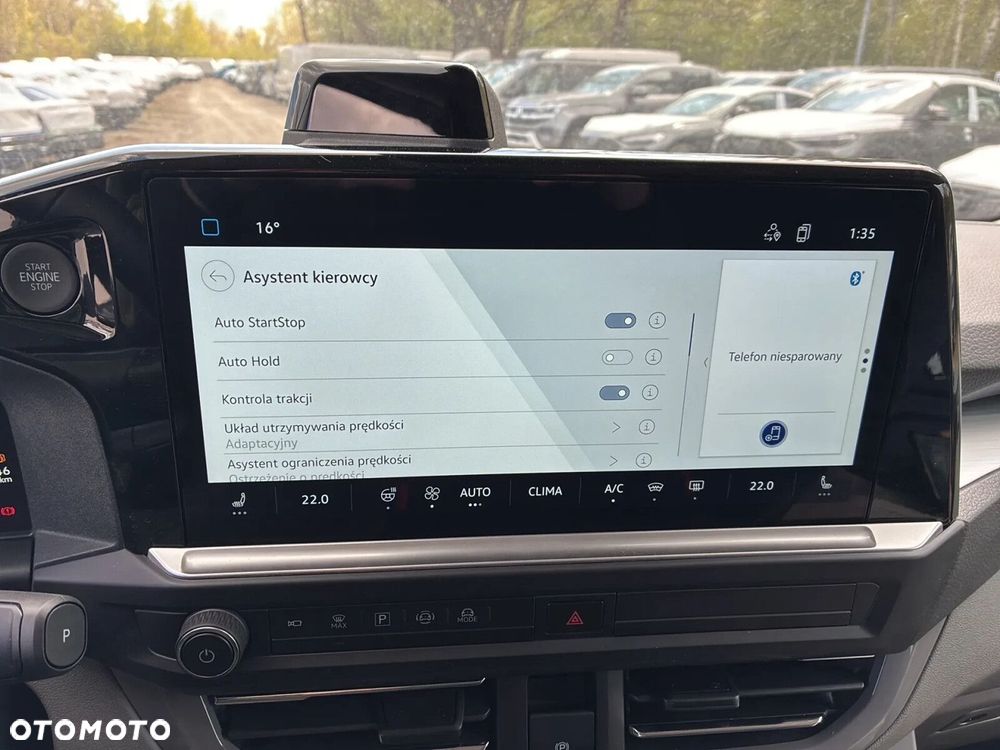 Volkswagen Caravelle - 31