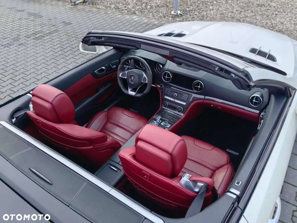 Mercedes-Benz SL 63 AMG - 32