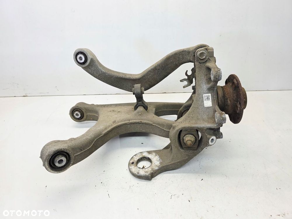 ZWROTNICA PIASTA WAHACZ FWD LEWY TYŁ AUDI A4 B8 A5 8T A6 C7 A7 8K0505431AQ - 1