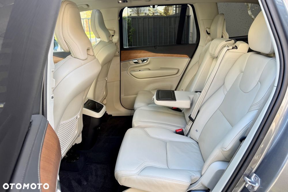 Volvo XC 90 B5 D AWD Inscription - 23