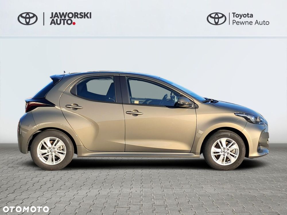Toyota Yaris - 40