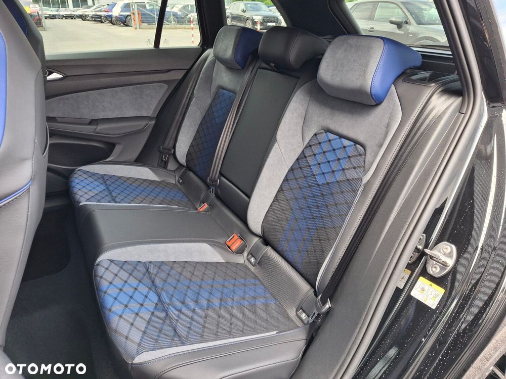 Volkswagen Golf Variant 2.0 TSI 4Motion R - 17