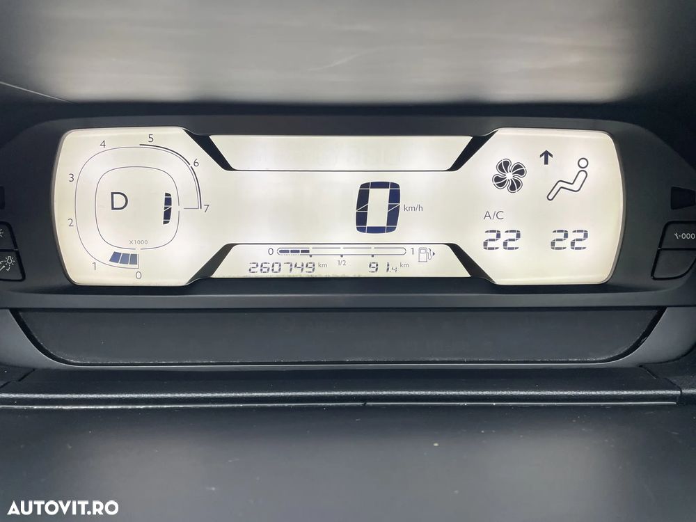 Citroën C4 Grand Picasso 2.0 e-Hdi Aut. Intensive - 25