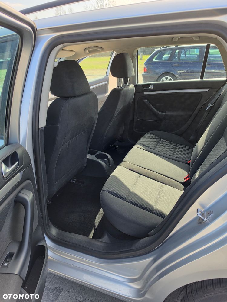 Volkswagen Golf 1.6 TDI Trendline - 25