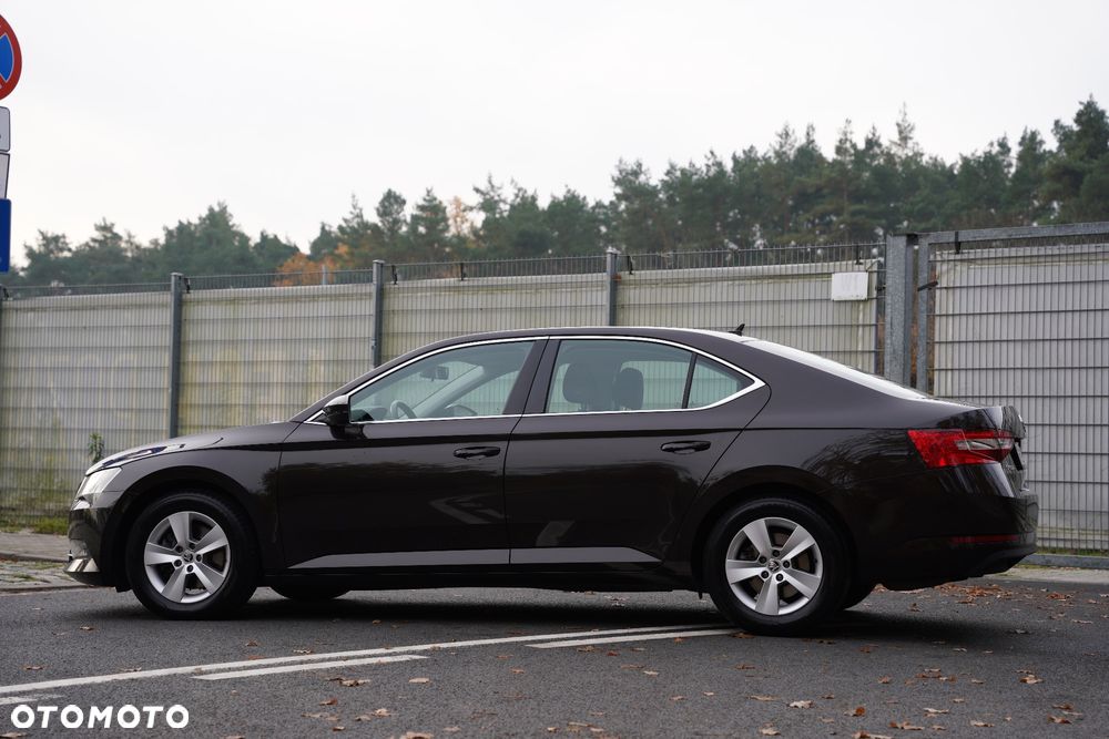 Skoda Superb 1.8 TSI Ambition - 4