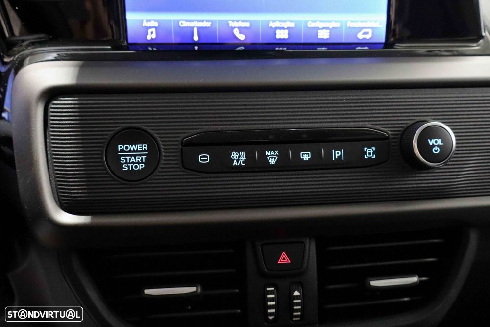 Ford Tourneo Courier 1.0 EcoBoost Titanium - 31