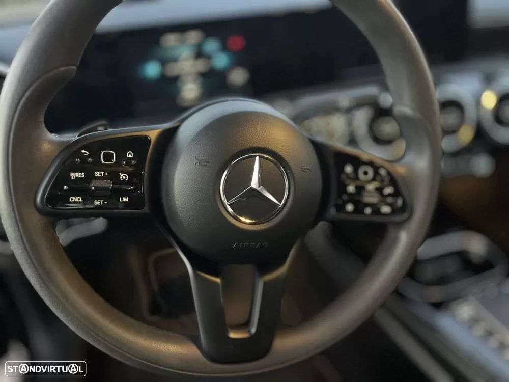 Mercedes-Benz A 250 e 8G-DCT Advanced Progressive - 25