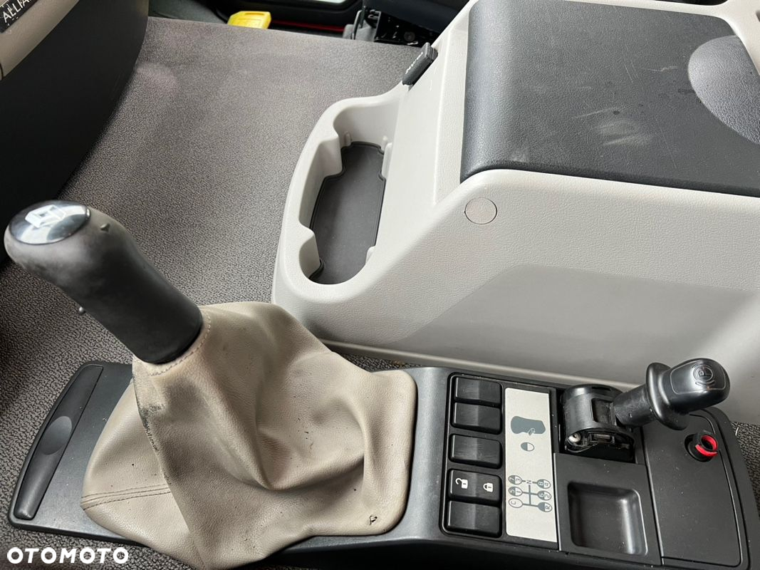 Renault PREMIUM 320 DXI / Laweta / Dźwig HMF 1400/ - 18
