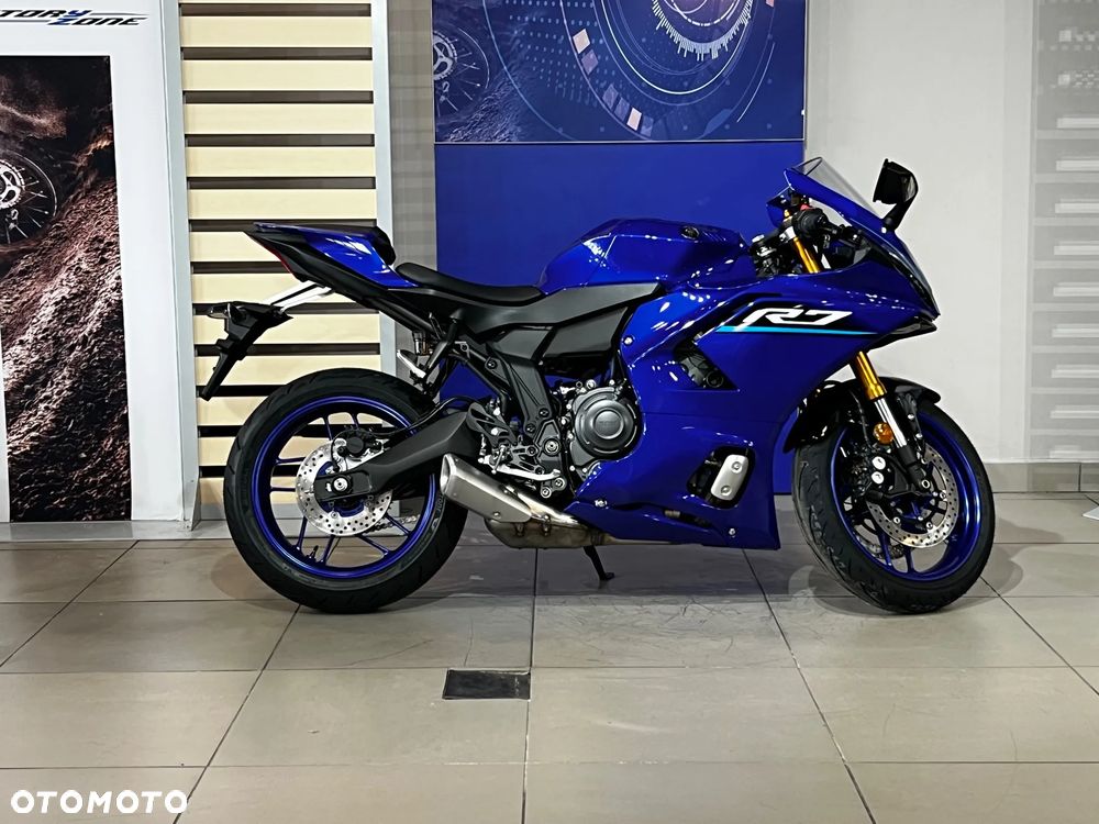 Yamaha R7 - 9