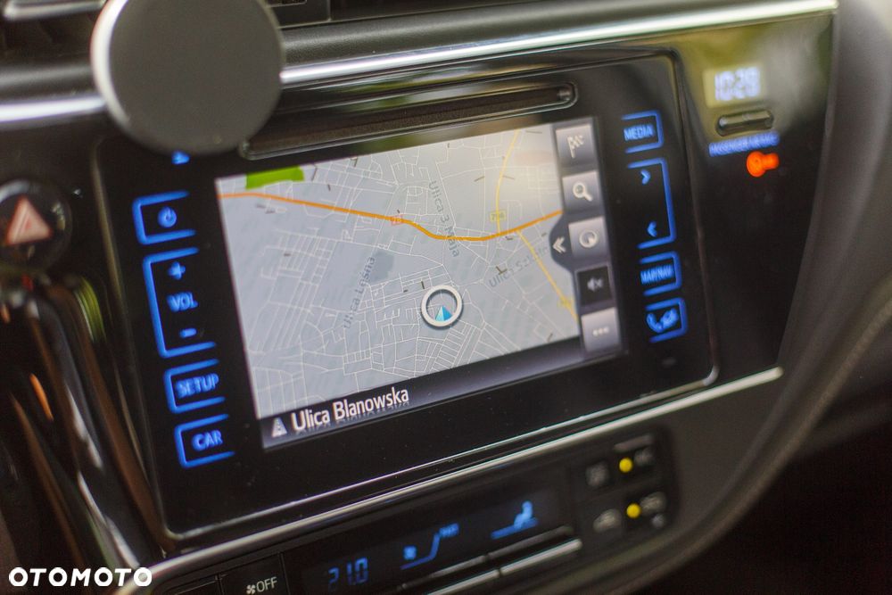 Toyota Auris Hybrid 135 Active - 22
