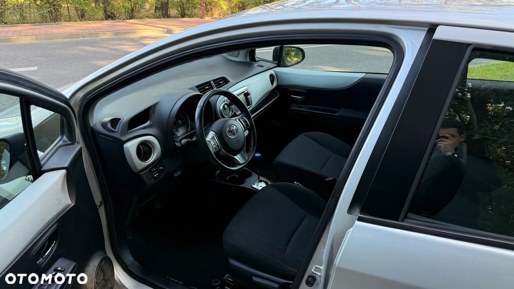 Toyota Yaris - 11