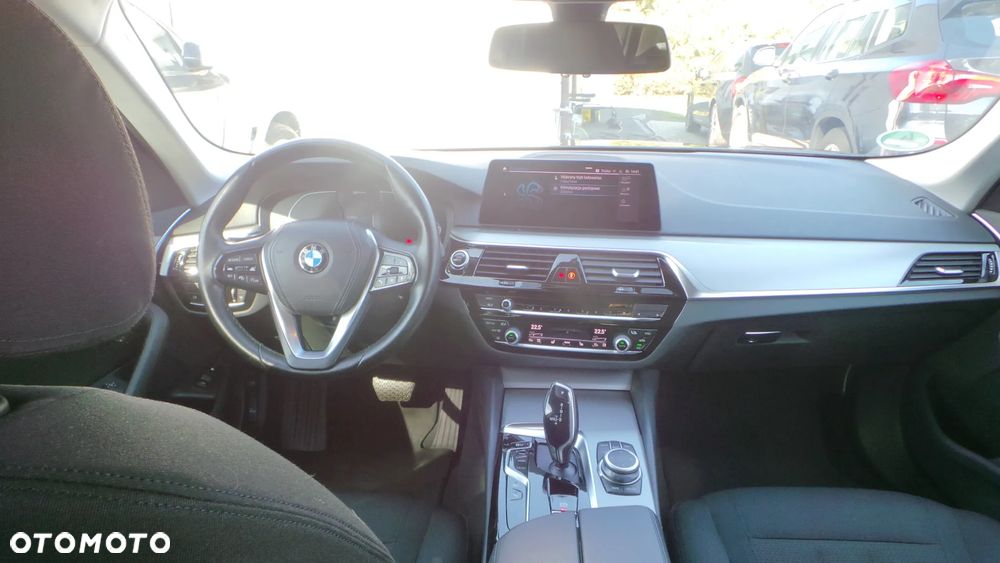 BMW Seria 5 530e Touring - 20