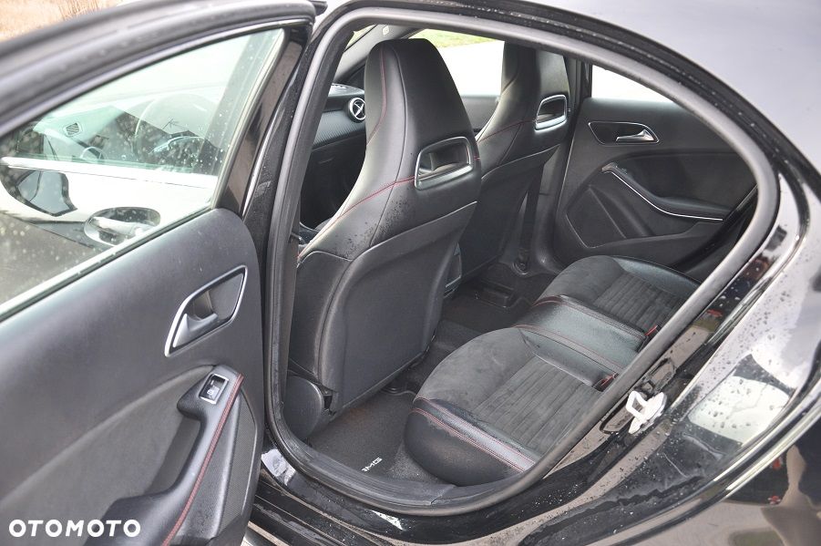 Mercedes-Benz Klasa A 180 7G-DCT AMG Line - 14