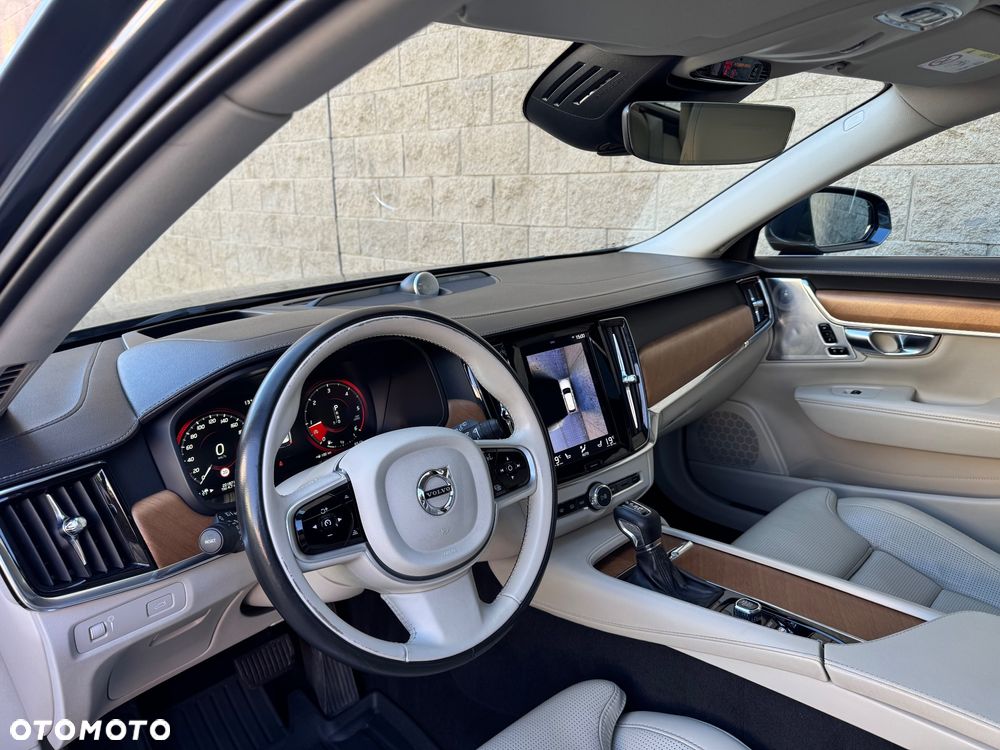 Volvo V90 D4 SCR AWD Inscription - 24