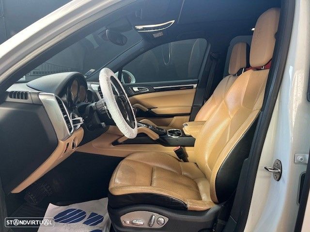 Porsche Cayenne Platinum Edition - 8