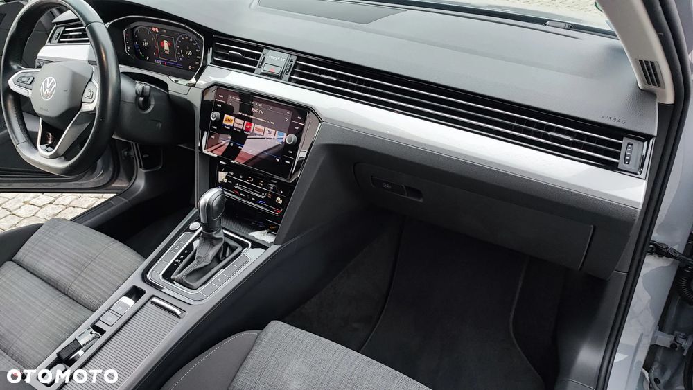 Volkswagen Passat 2.0 TSI Business DSG - 32