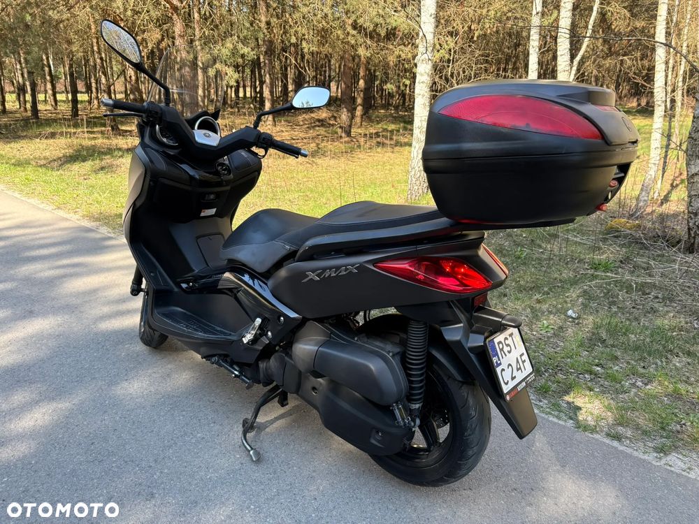 Yamaha X-max - 10