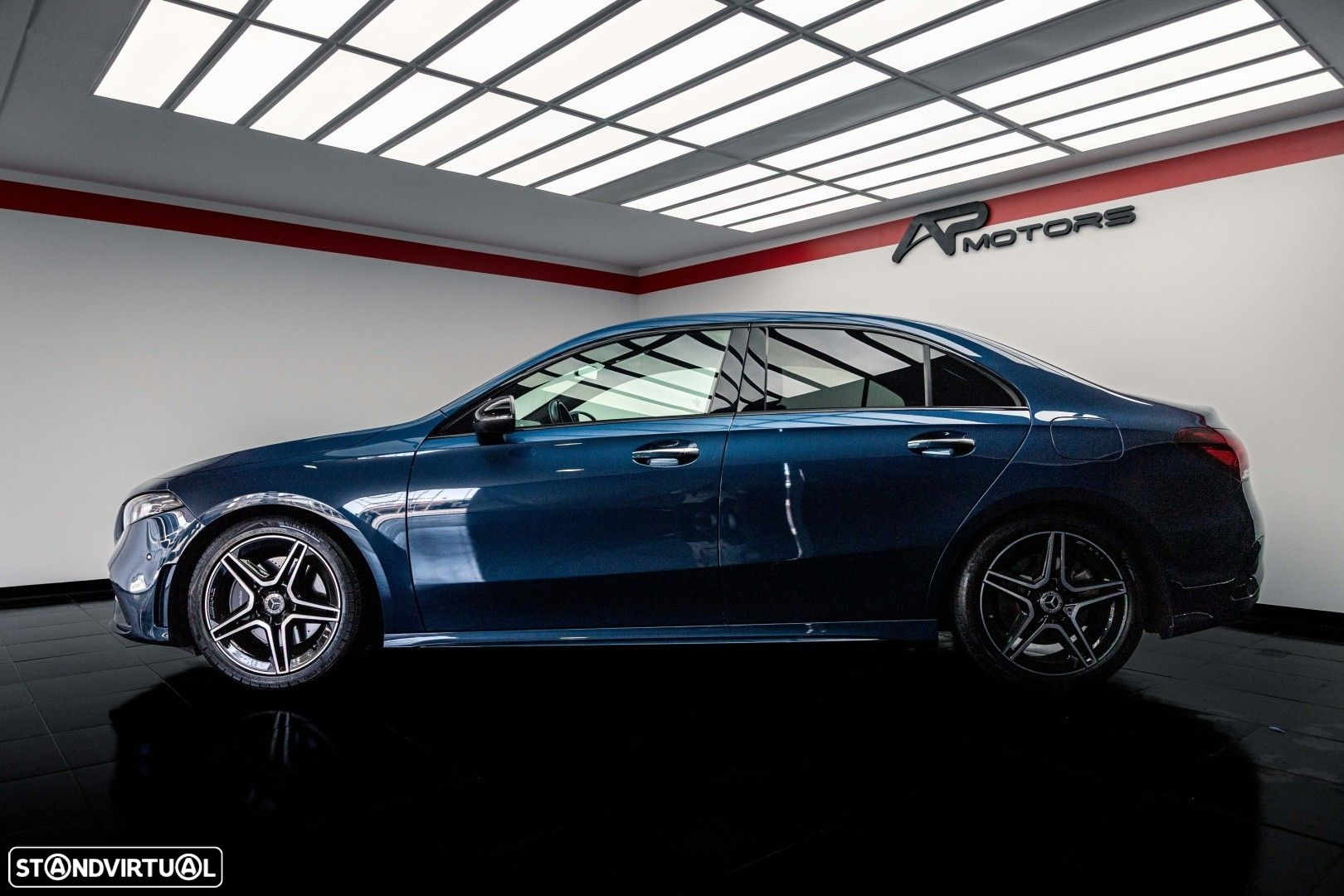 Mercedes-Benz A 250 e AMG Line - 2