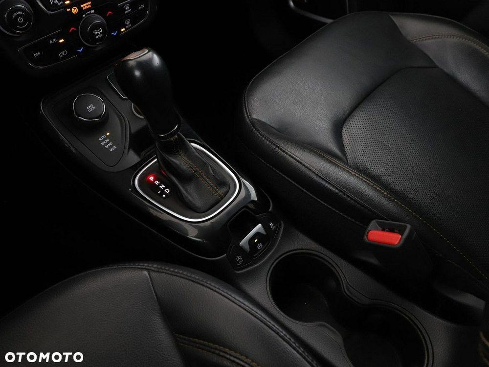 Jeep Compass 2.0 MJD Limited 4WD S&S - 32