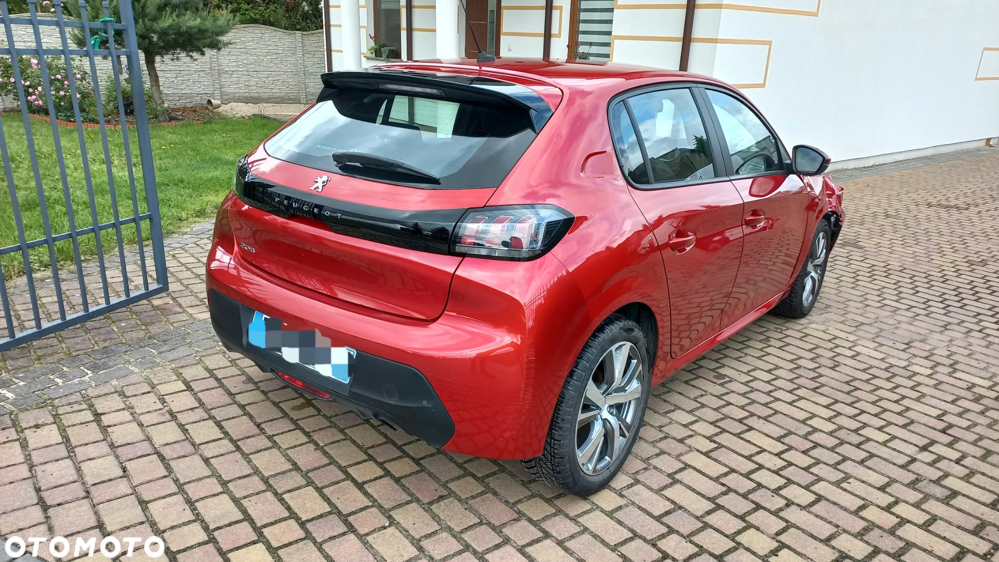Peugeot 208 1.5 BlueHDi Allure S&S - 4