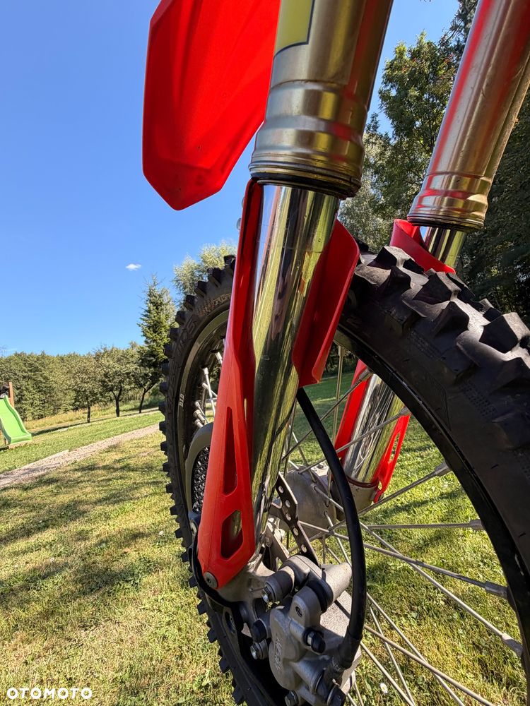 Honda CRF - 12
