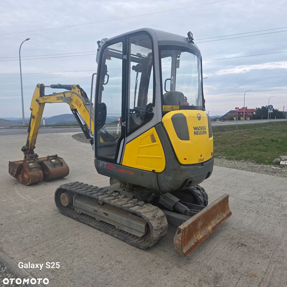 Wacker Neuson ET24 - 8