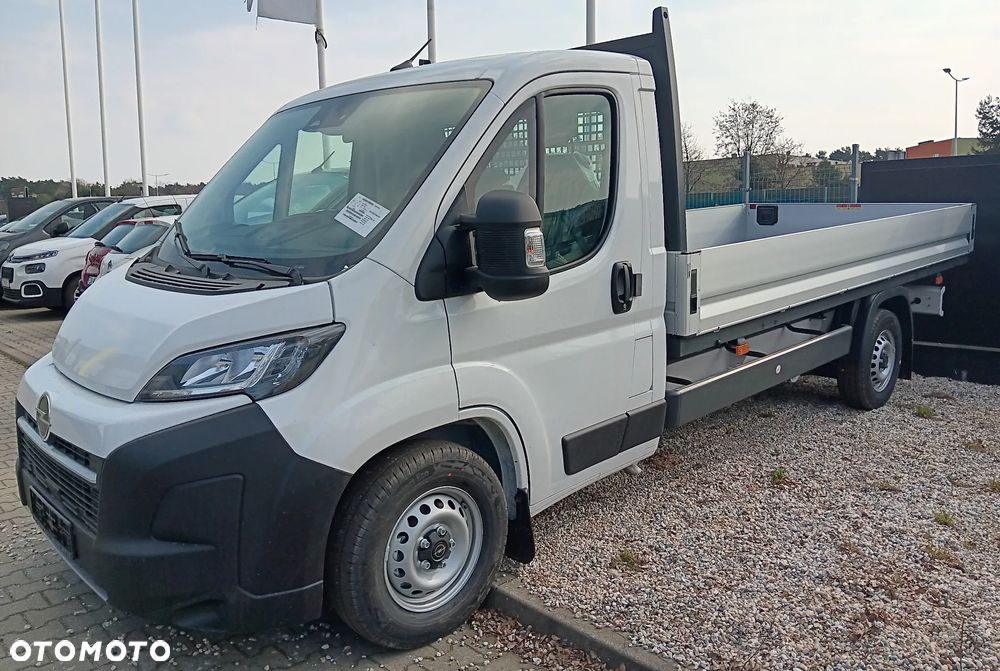 Opel Movano Załogowe ze skrzynią fabryczną - 2