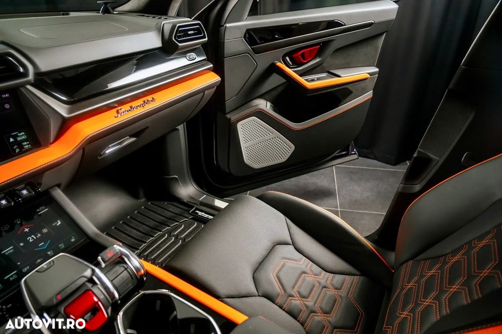 Lamborghini URUS - 17