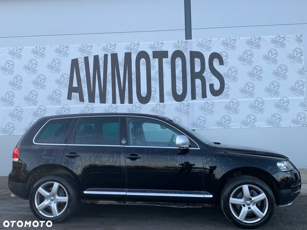 VW VOLKSWAGEN TOUAREG 2005 *SAMOCHÓD NA CZĘŚCI*3332  MASKA, LAMPA, DRZWI, LUSTERKO, ZDERZAK, GRILL, BŁOTNIK, KLAPA, BELKA, DESKA, FOTELE, KANAPA, ĆWIARTKA, KIEROWNICA, TARCZE, ZACISKI, ZAWIESZENIE, KOMPLETNY PRZÓD, KOMPLETNY TYŁ, LICZNIK, ZEGARY, PRAWE LEWE PRZÓD TYŁ - 1