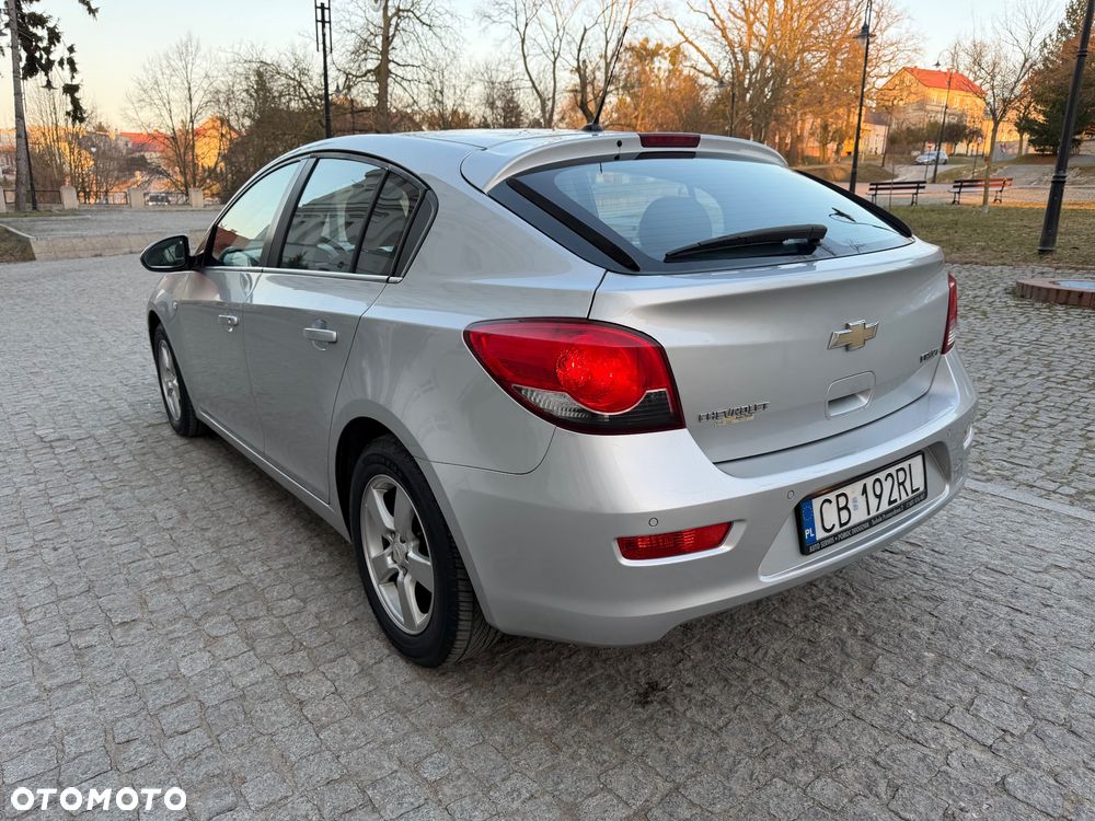 Chevrolet Cruze 1.6 LT - 6