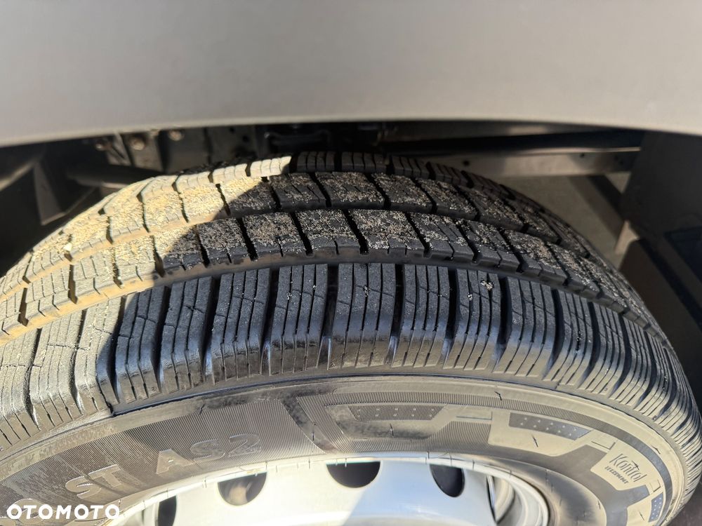 Iveco DAILY 70C18 - 17