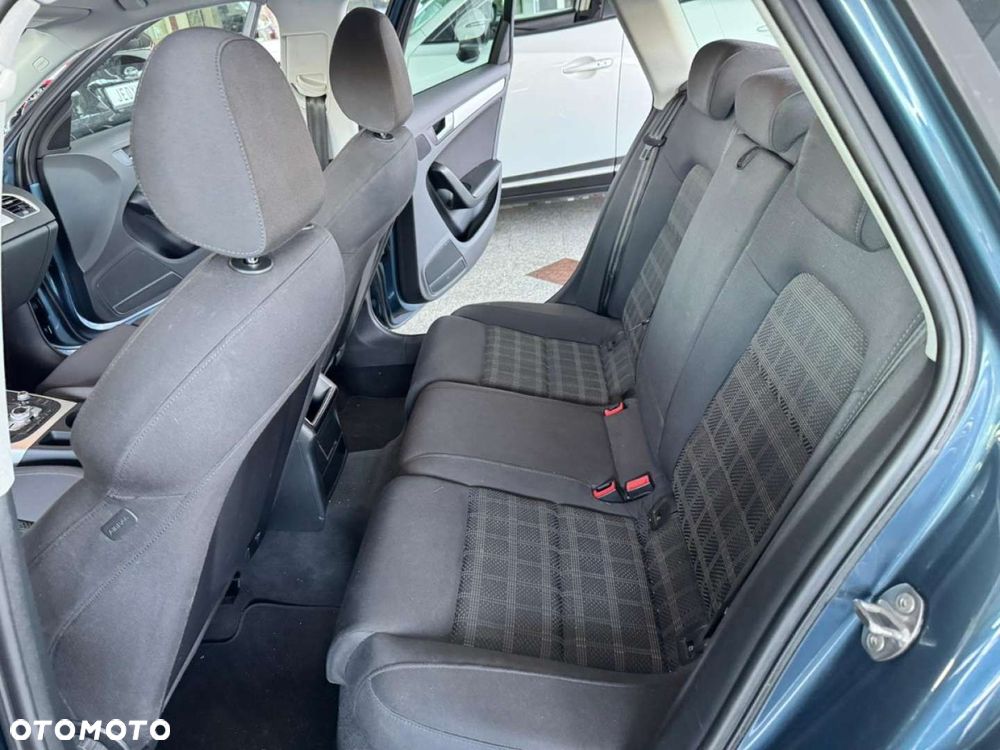 Audi A4 Avant - 16