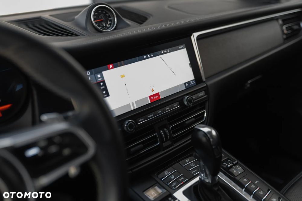 Porsche Macan GTS - 27