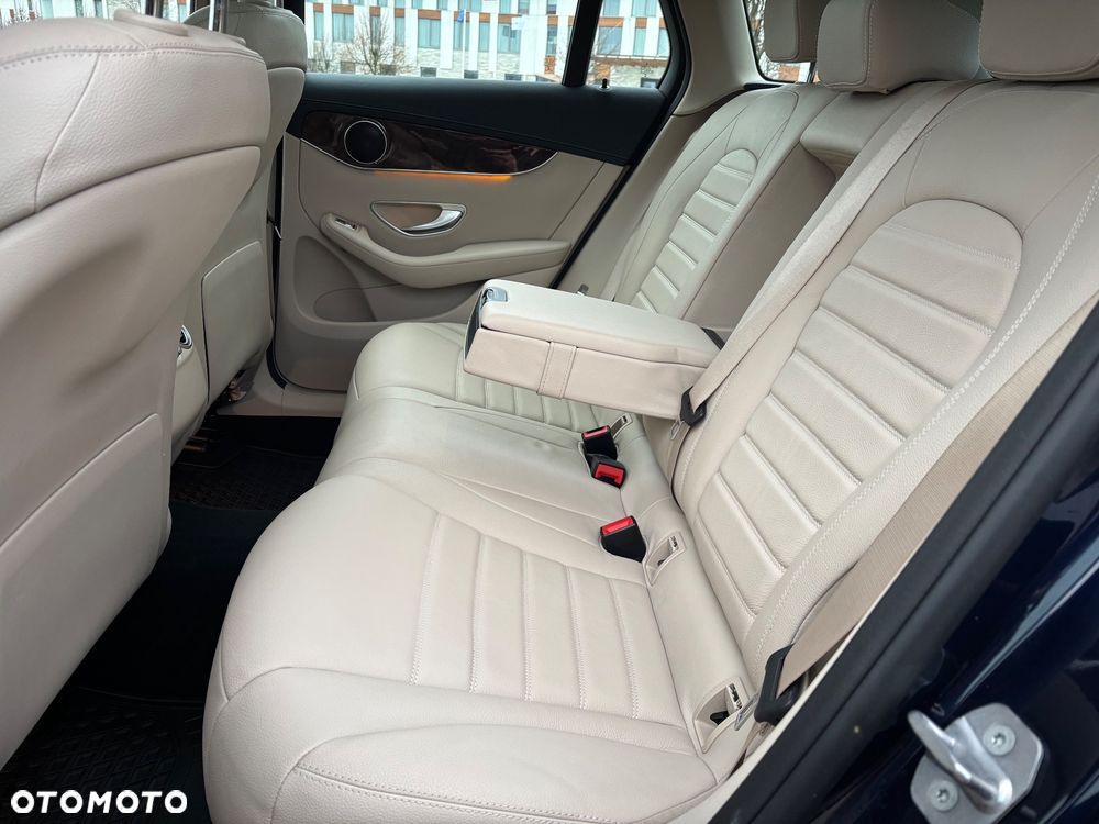 Mercedes-Benz GLC - 8