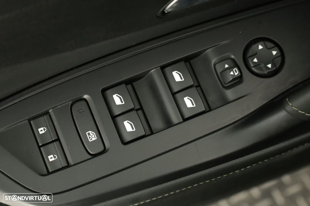 Peugeot 308 1.2 PureTech GT EAT8 - 19