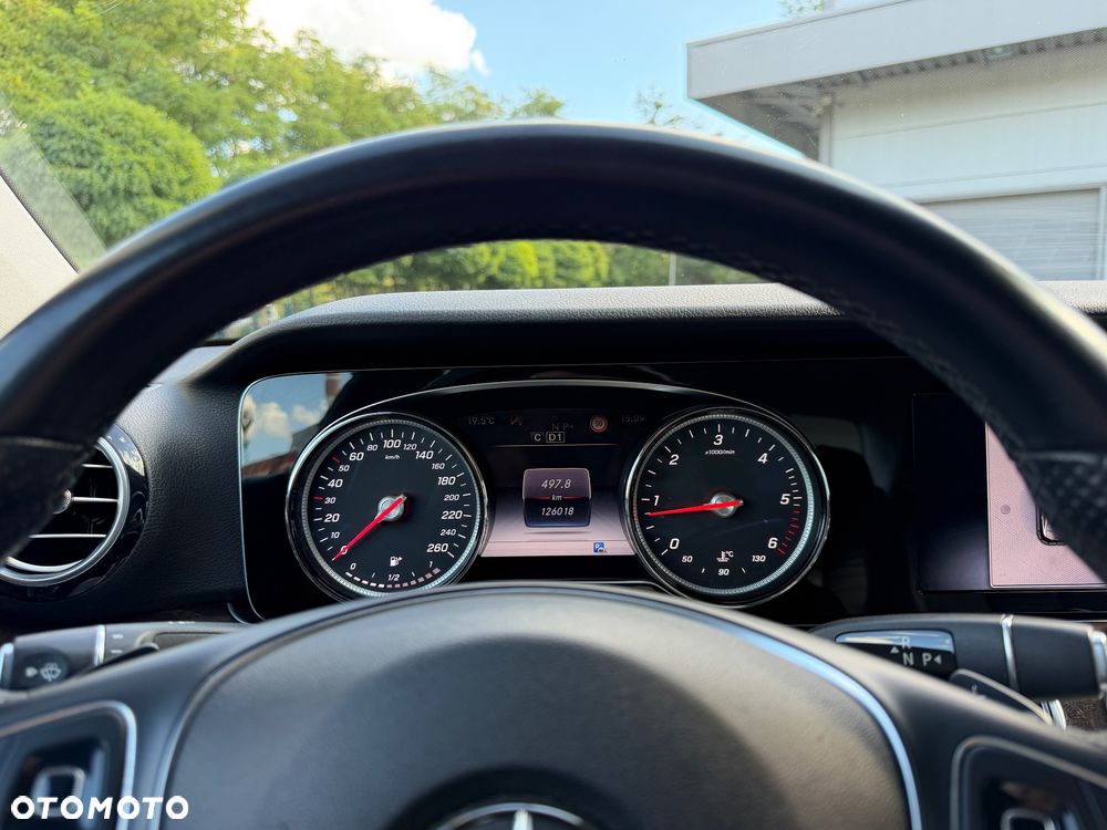 Mercedes-Benz Klasa E 220 d 9G-TRONIC - 8