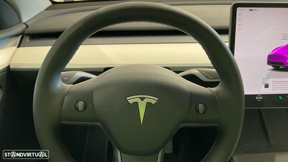 Tesla Model Y Long Range Dual Motor AWD - 3