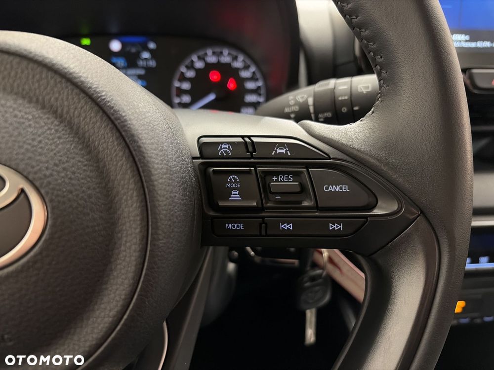 Toyota Yaris - 14