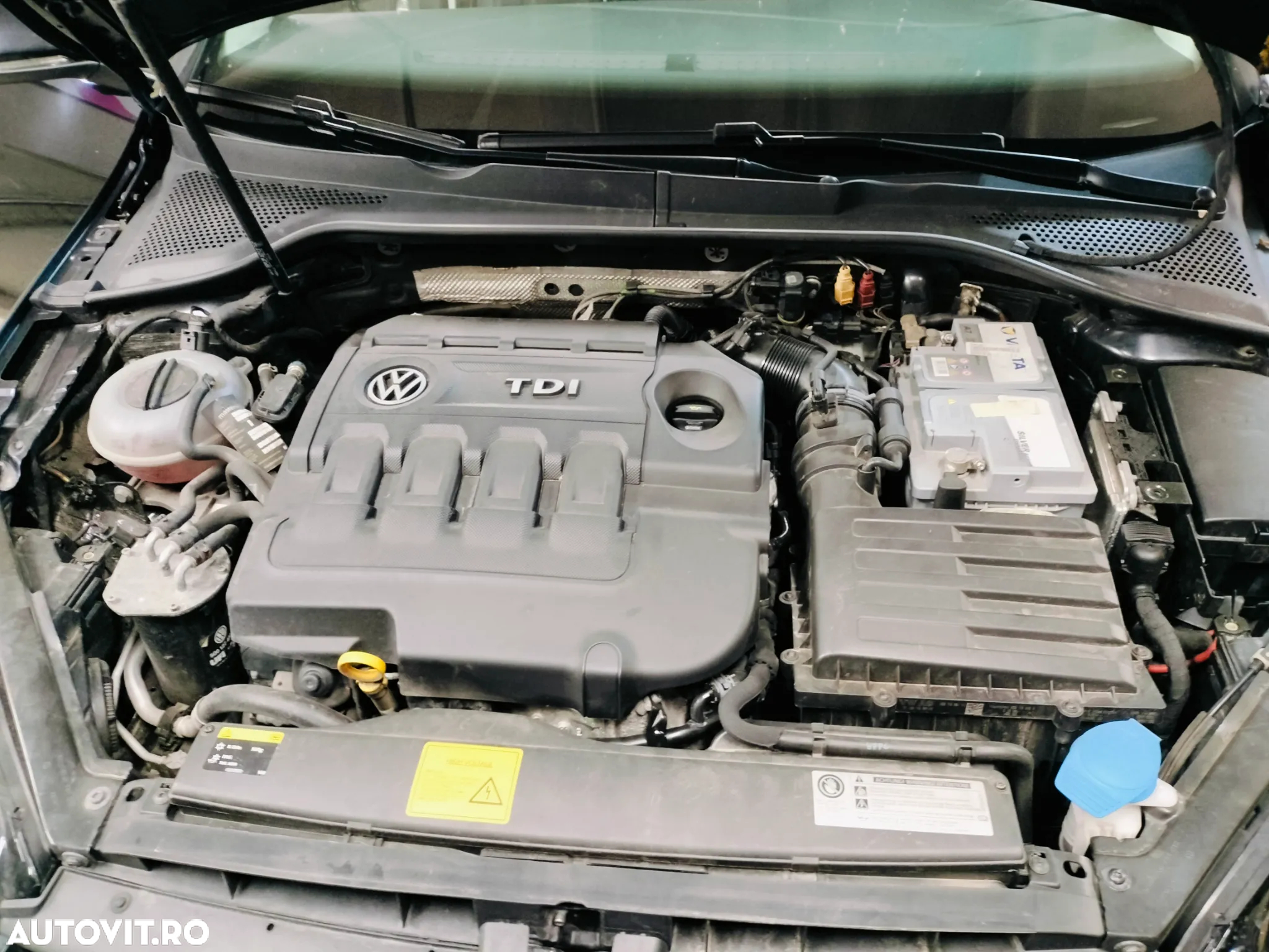 Volkswagen Golf - 9