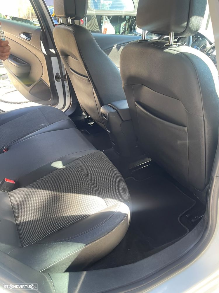 Opel Astra Sports Tourer - 4