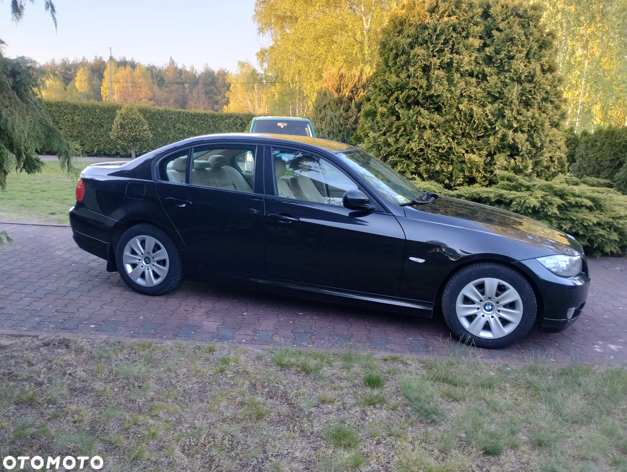 BMW Seria 3 318i - 5