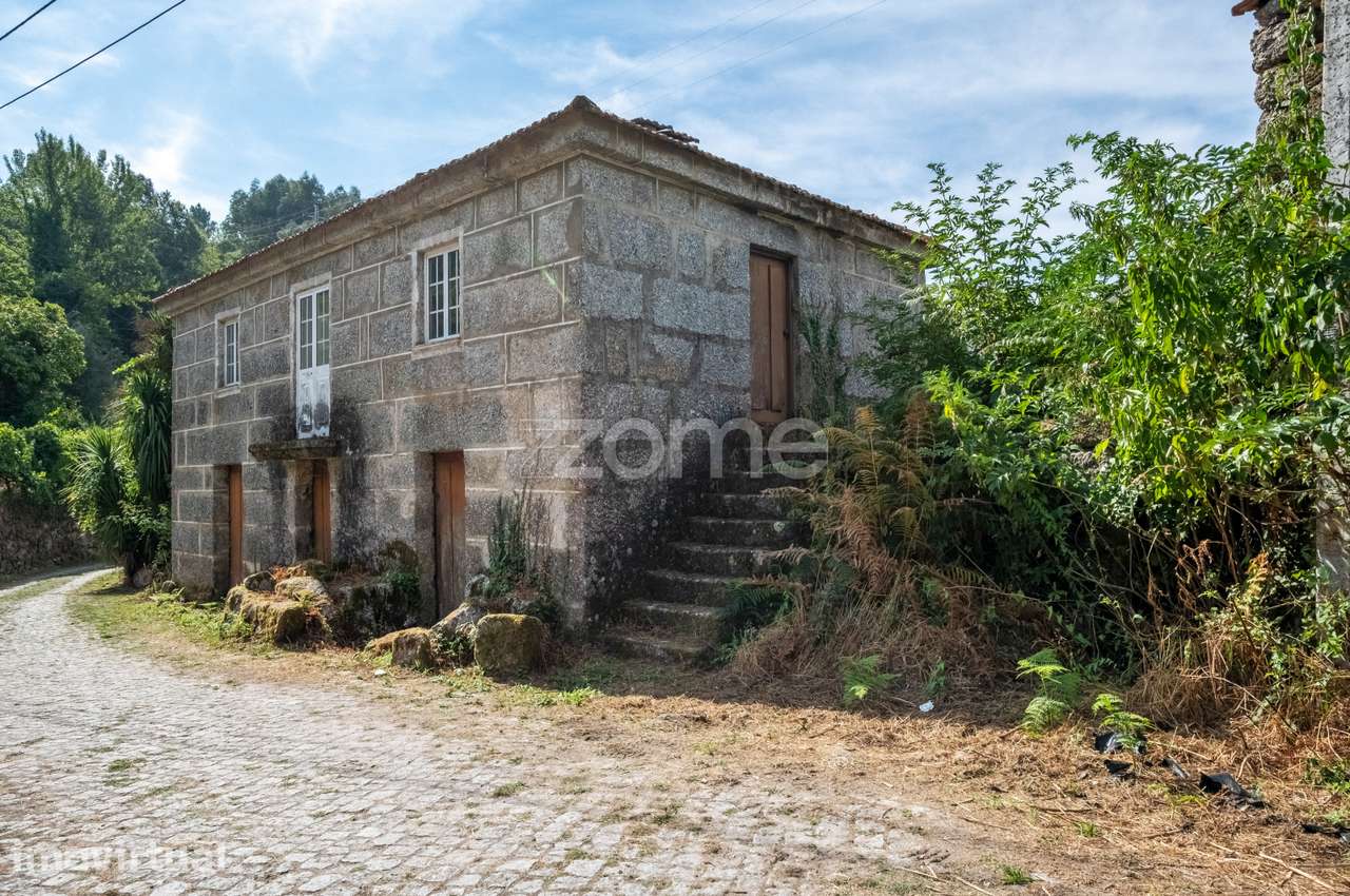 Quintinha com casa em pedra e terreno com 1.200 m2 - Gôve, Baião - Grande imagem: 4/29