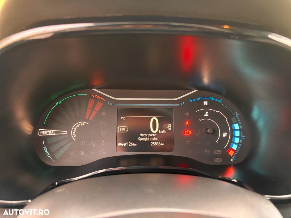 Dacia Spring Expression - 10