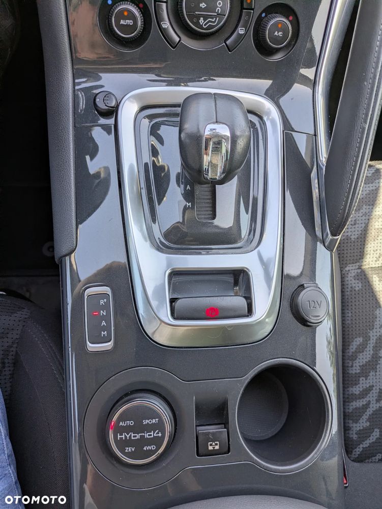 Peugeot 3008 - 24