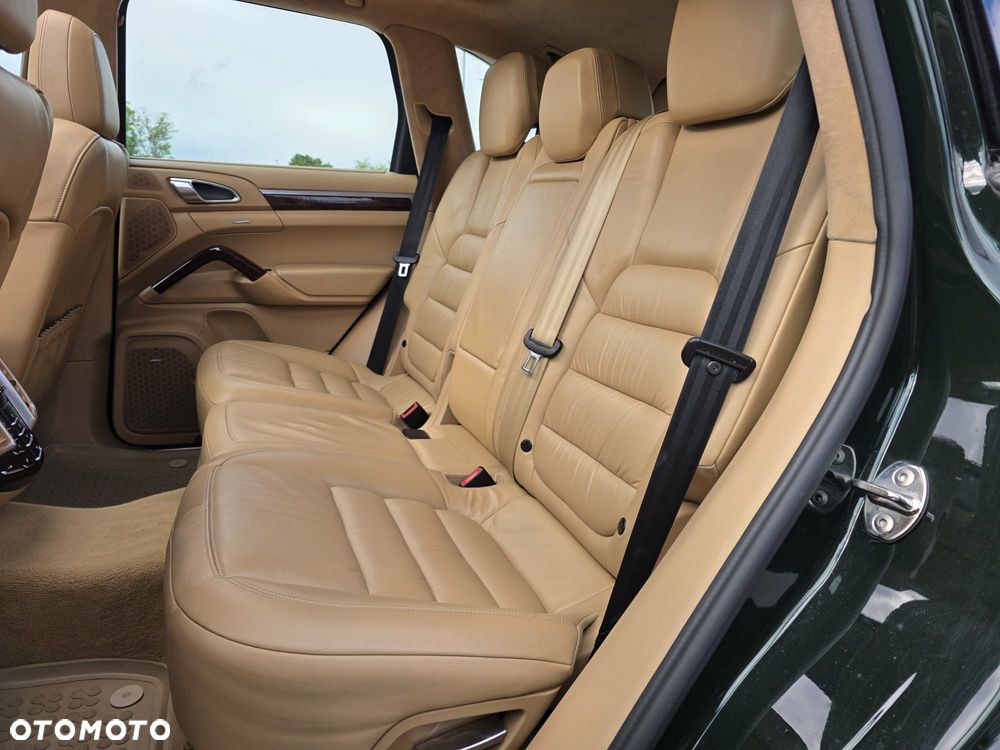 Porsche Cayenne - 19