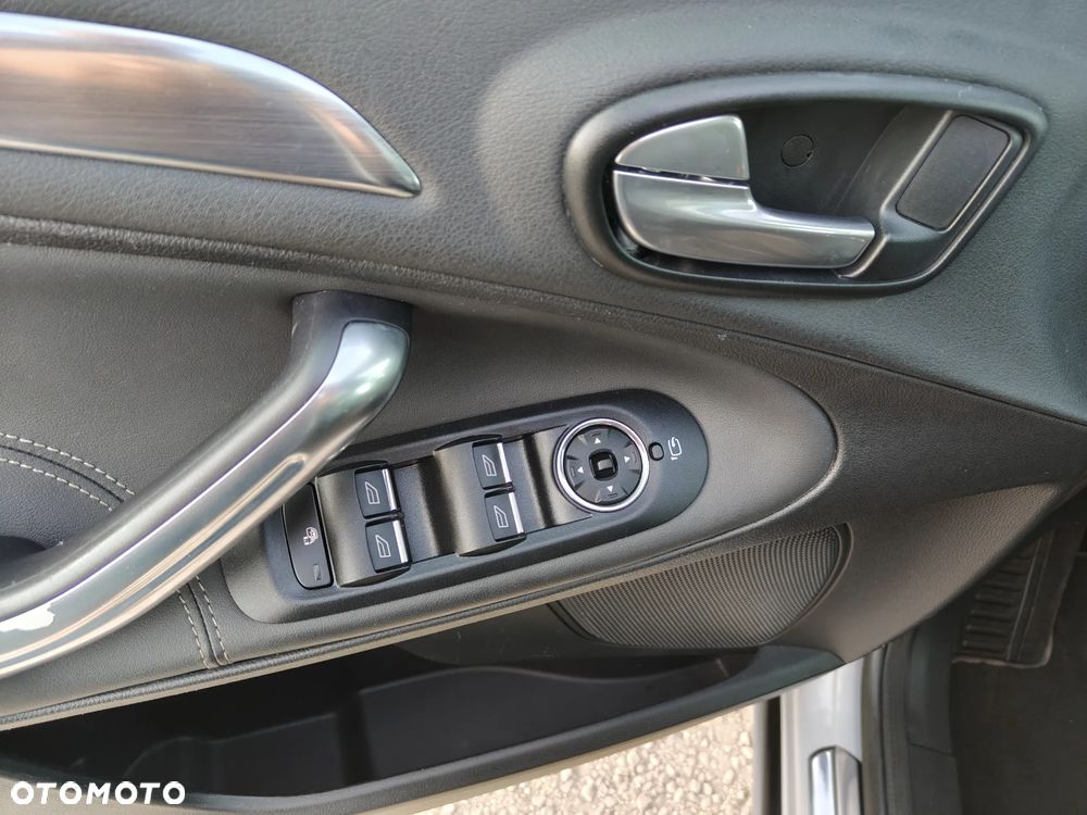 Ford S-Max - 29