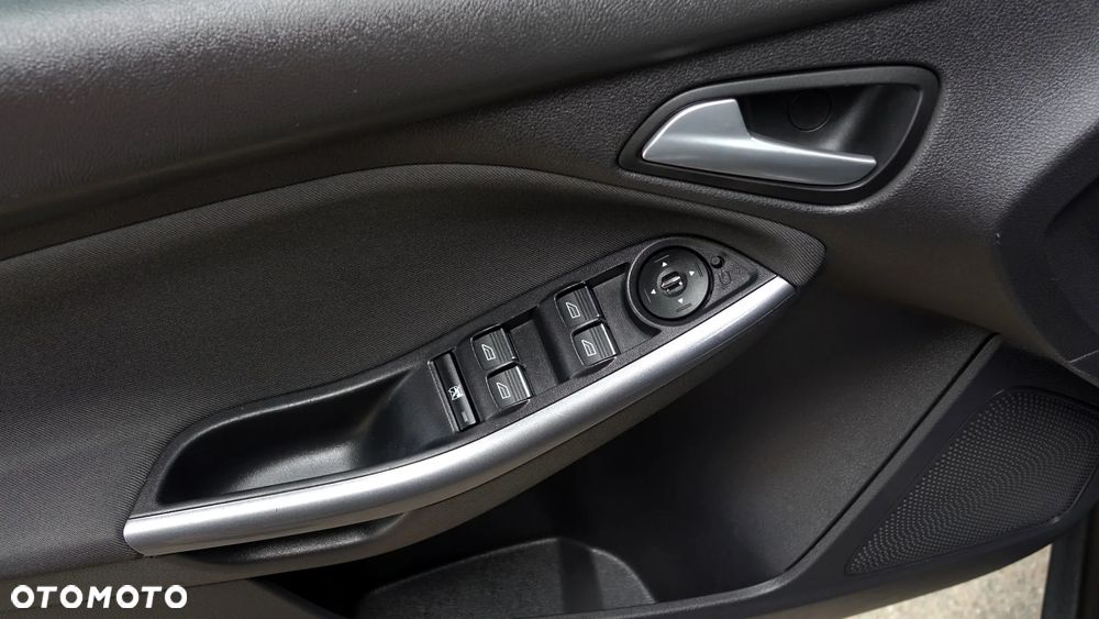 Ford Focus 1.6 EcoBoost Titanium - 2