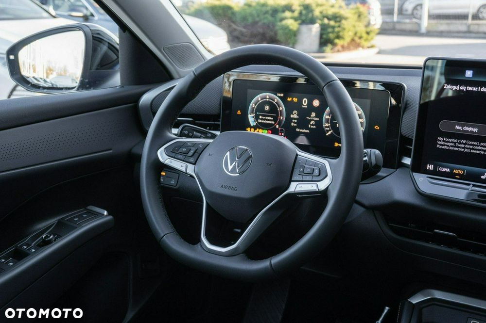 Volkswagen T-Roc - 21