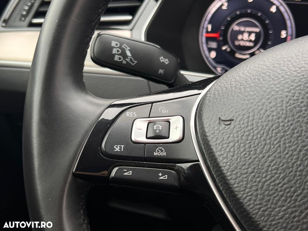 Volkswagen Passat 2.0 TDI BlueMotion Technology Highline - 24